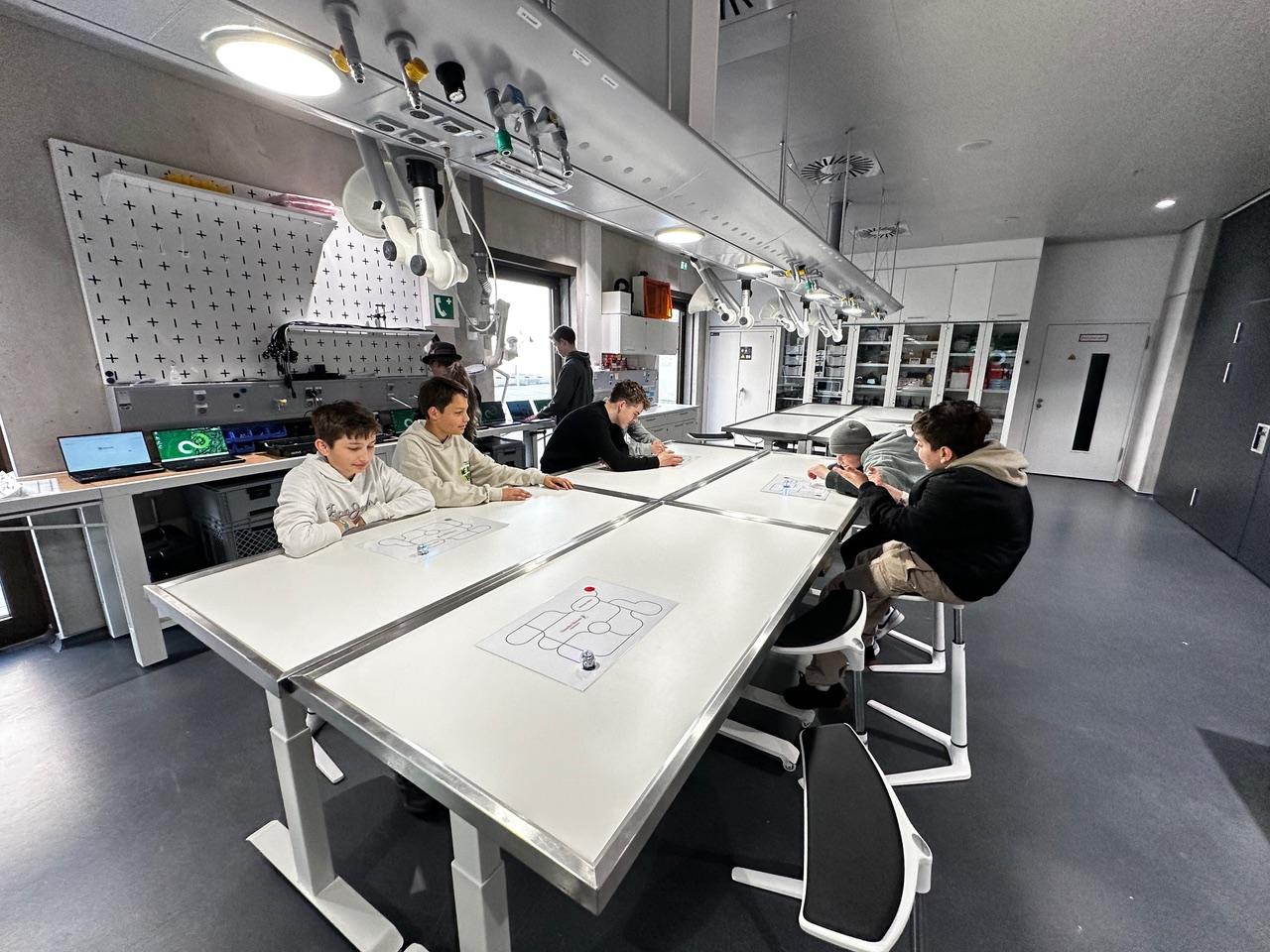 Read more about the article Programmieren mit Ozobots