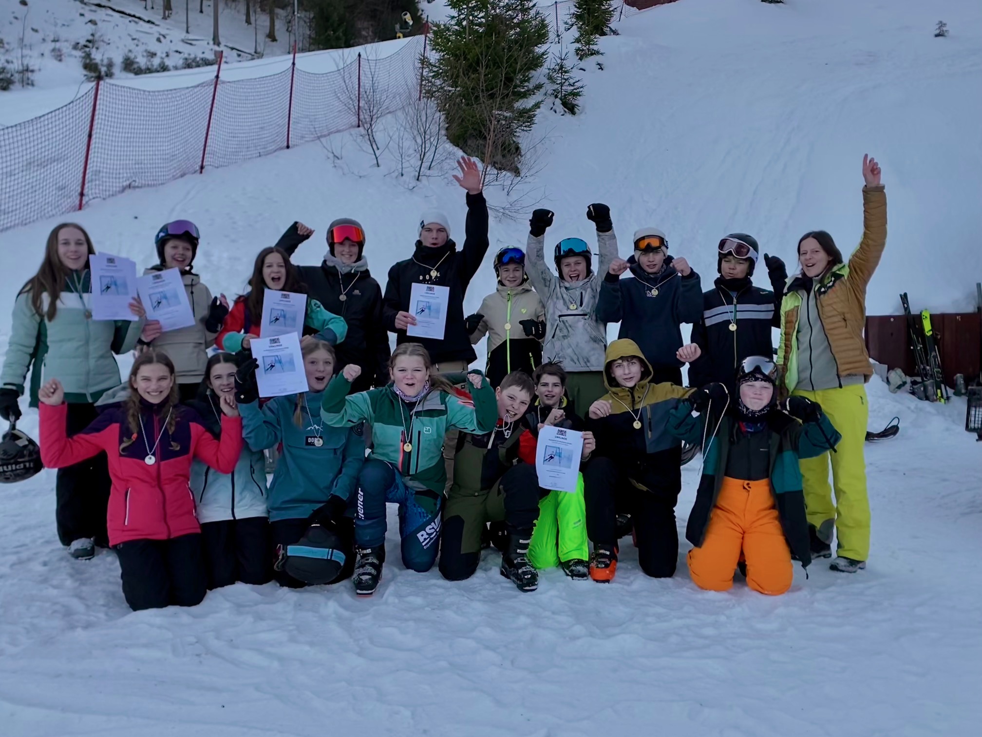 Mehr über den Artikel erfahren Erfolgreiche Premiere für die Oskar-Sembach-Realschule Lauf bei „Jugend trainiert für Olympia“